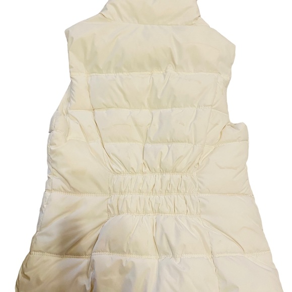 ⭐️ GAP Cream Zipper & Snap Puffer Vest - Picture 3 of 7